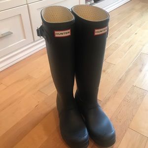 Black Hunter Boots